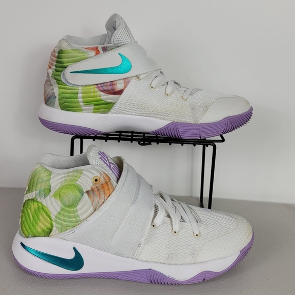 NIKE KYRIE 2 (GS) "EASTER" WHITE JADE LILAC826673-105 SIZE 7Y WOMENS - Picture 2 of 7